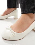 Wide Fit Steffie bow detail mid block heeled shoes in white