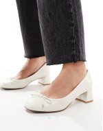 Wide Fit Steffie bow detail mid block heeled shoes in white