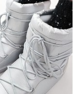 snow boots in silver