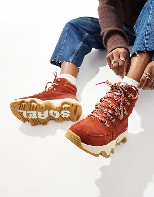 Kinetic Impact Conquest Plus WP waterproof suede snow boots in sanguine red and jet