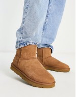 Classic Mini II boots in chestnut