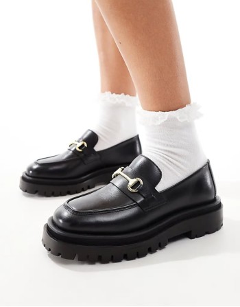 Dana trim loafer in black leather