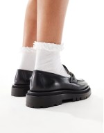 Dana trim loafer in black leather